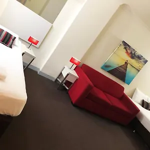 Hotel Turbot House, Brisbane